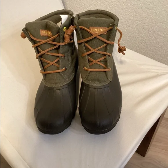NWT SPERRY SALTWATER RAIN BOOTS SIZE 7 - Picture 7 of 7